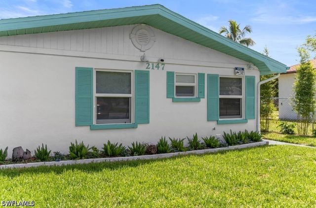 2147 Washington AVE C, Naples, FL 34112
