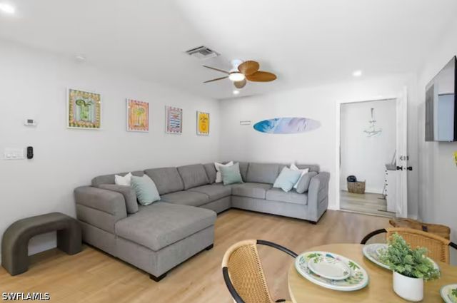 2147 Washington AVE C, Naples, FL 34112