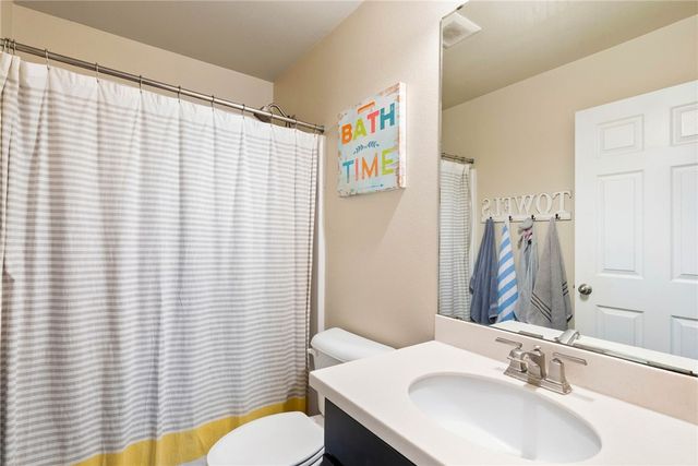 2238 Tallow Drive, Portland, TX 78374
