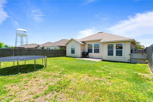2238 Tallow Drive, Portland, TX 78374