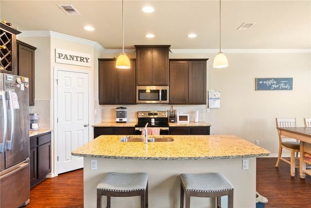 2238 Tallow Drive, Portland, TX 78374