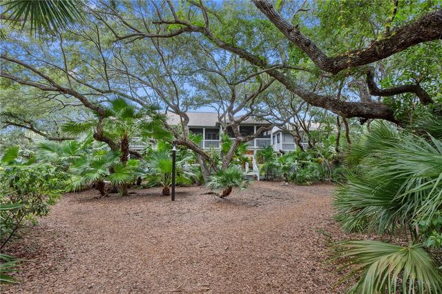 1195 Winding Oaks Circle E 303, Vero Beach, FL 32963