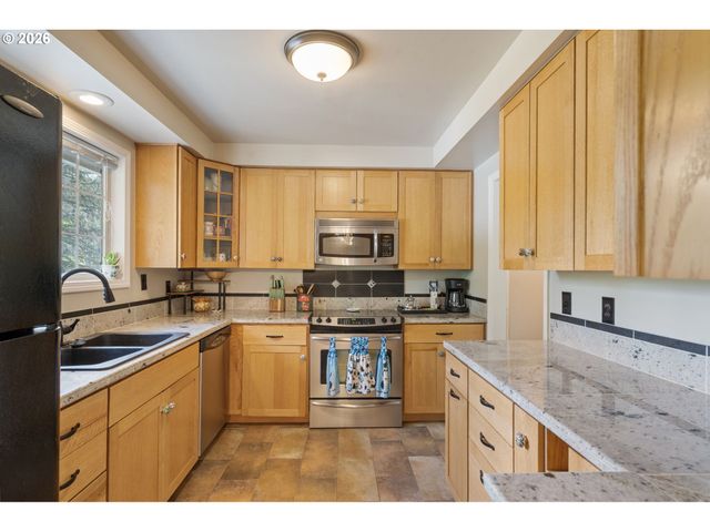 16127 Ne CAPLES Rd, Brush Prairie, WA 98606