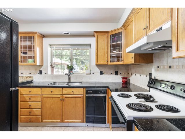 16127 Ne CAPLES Rd, Brush Prairie, WA 98606