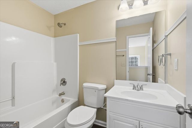 1319 Vine Circle, Mcdonough, GA 30253