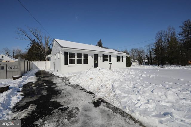 300 HINCHMAN AVE, Cherry Hill, NJ 08002