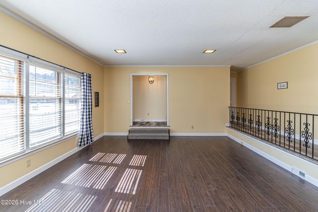 3305 Evelyn Drive, Kinston, NC 28504