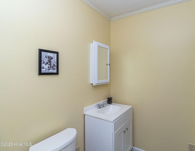 3305 Evelyn Drive, Kinston, NC 28504