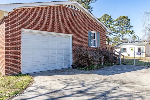 3305 Evelyn Drive, Kinston, NC 28504