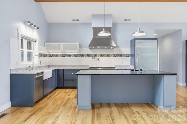 41 Bell Sprinkle Road, Weaverville, NC 28787