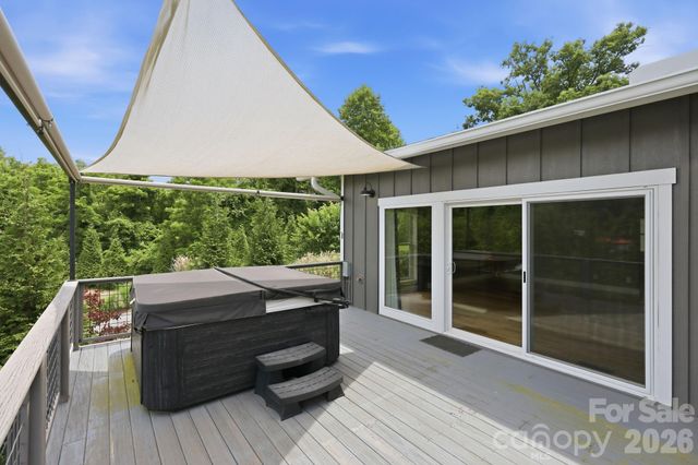 41 Bell Sprinkle Road, Weaverville, NC 28787