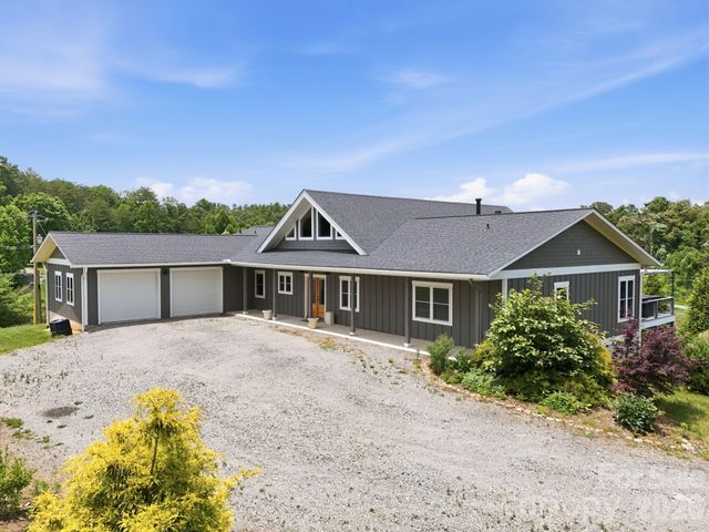 41 Bell Sprinkle Road, Weaverville, NC 28787