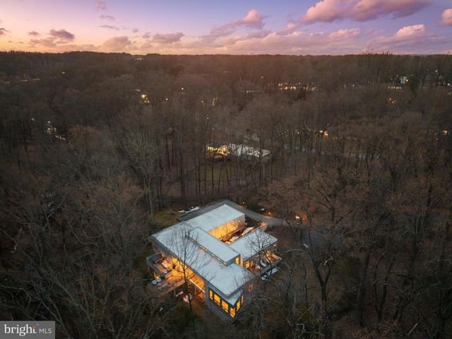 2923 WOODVALLEY DR, Baltimore, MD 21208