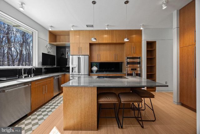 2923 WOODVALLEY DR, Baltimore, MD 21208