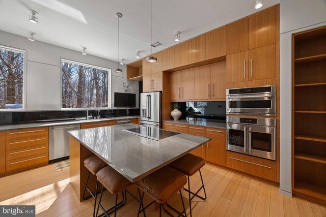 2923 WOODVALLEY DR, Baltimore, MD 21208