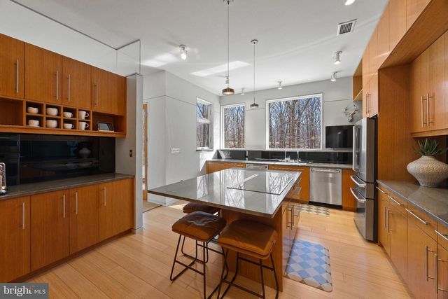 2923 WOODVALLEY DR, Baltimore, MD 21208