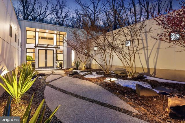 2923 WOODVALLEY DR, Baltimore, MD 21208