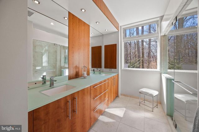 2923 WOODVALLEY DR, Baltimore, MD 21208