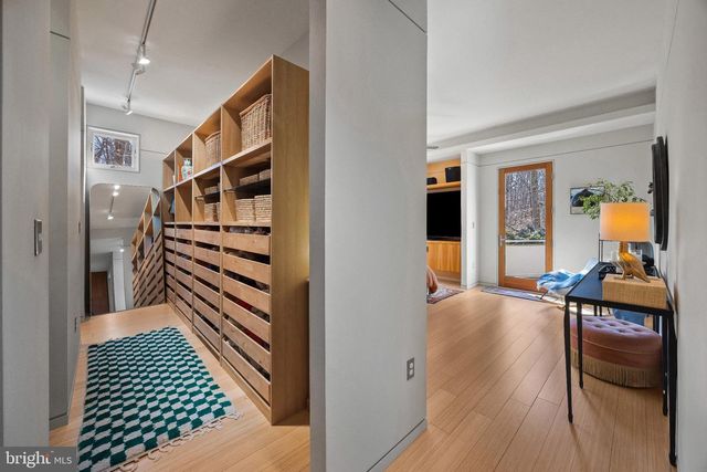 2923 WOODVALLEY DR, Baltimore, MD 21208