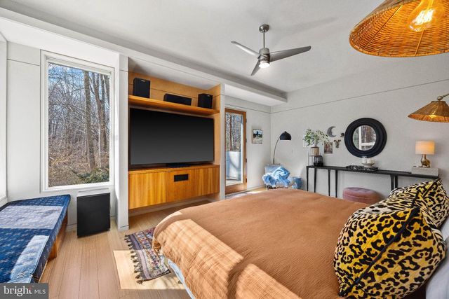 2923 WOODVALLEY DR, Baltimore, MD 21208