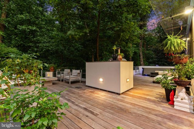 2923 WOODVALLEY DR, Baltimore, MD 21208