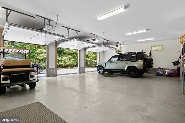 2923 WOODVALLEY DR, Baltimore, MD 21208