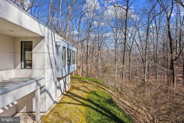 2923 WOODVALLEY DR, Baltimore, MD 21208