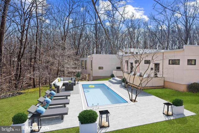 2923 WOODVALLEY DR, Baltimore, MD 21208