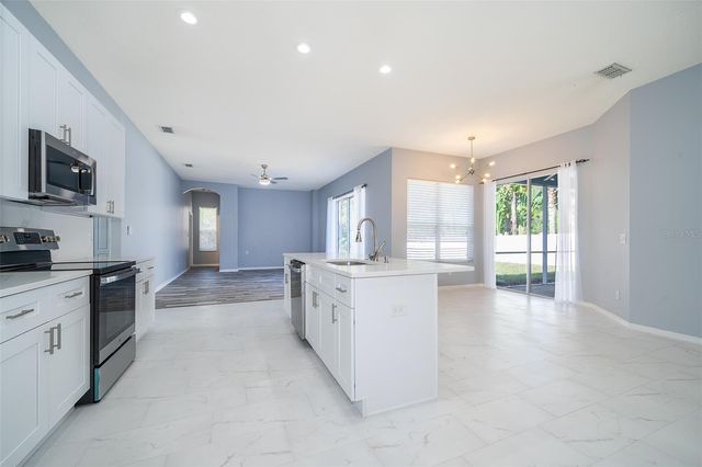 8119 LAKE CROWELL CIRCLE, Orlando, FL 32836