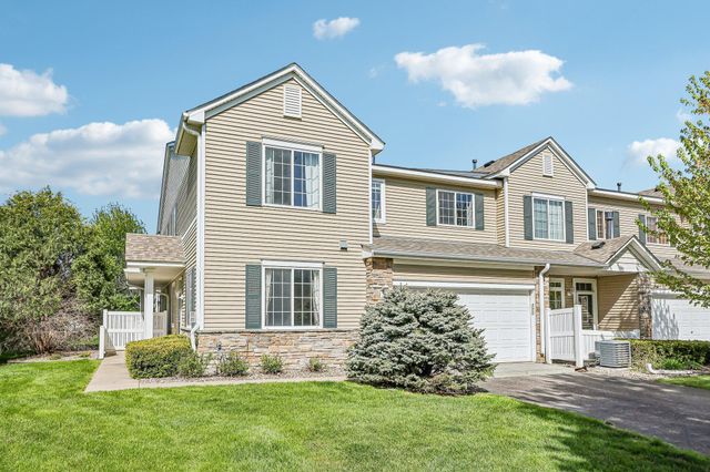40 River Woods Drive W, Saint Paul Park, MN 55071
