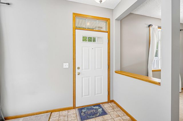 40 River Woods Drive W, Saint Paul Park, MN 55071