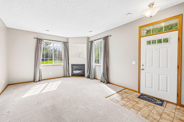 40 River Woods Drive W, Saint Paul Park, MN 55071
