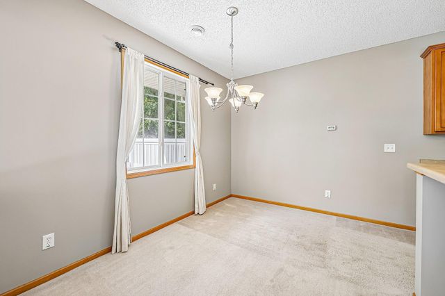 40 River Woods Drive W, Saint Paul Park, MN 55071