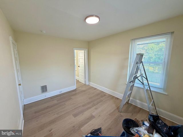 110 GRANDVIEW RD, Ardmore, PA 19003