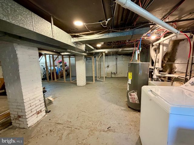 110 GRANDVIEW RD, Ardmore, PA 19003