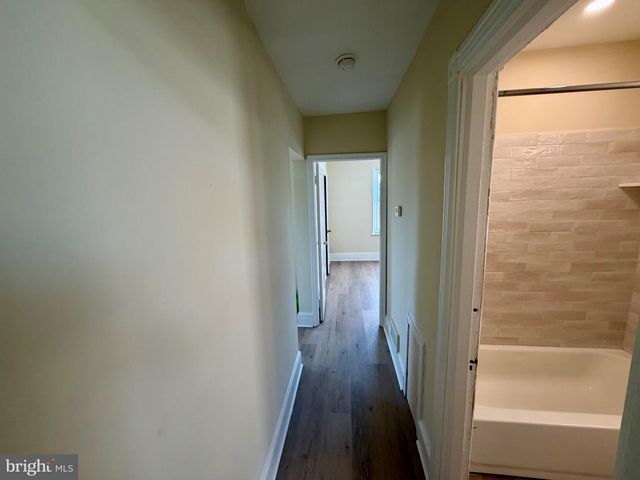 110 GRANDVIEW RD, Ardmore, PA 19003