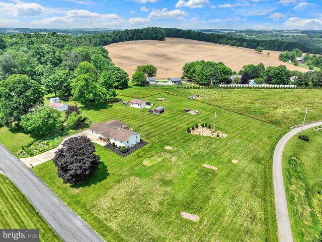 13174 MONT RD, Felton, PA 17322