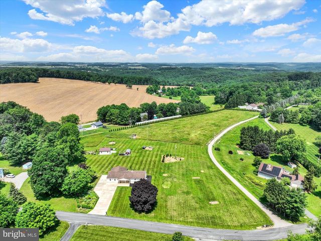 13174 MONT RD, Felton, PA 17322