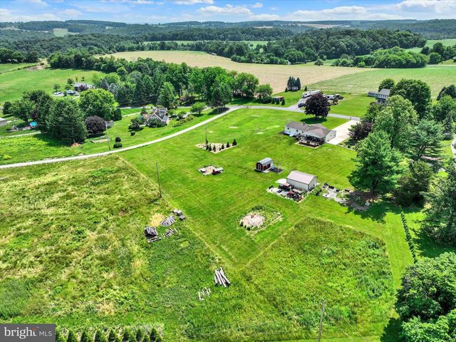13174 MONT RD, Felton, PA 17322