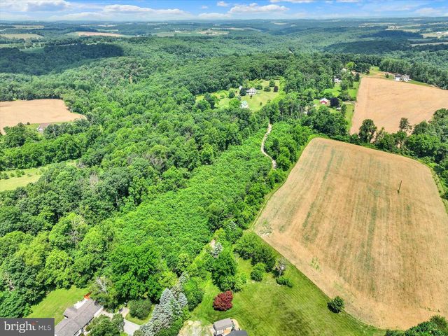 13174 MONT RD, Felton, PA 17322
