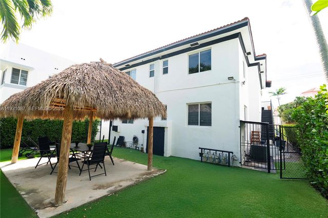 815 W 39th St, Miami Beach, FL 33140