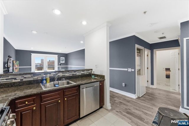 324 The Promenade, Edgewater, NJ 07020