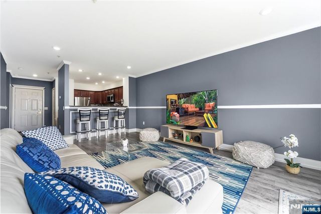 324 The Promenade, Edgewater, NJ 07020