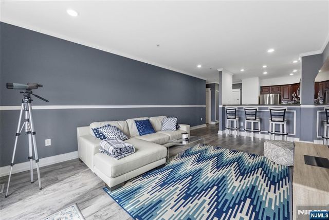 324 The Promenade, Edgewater, NJ 07020