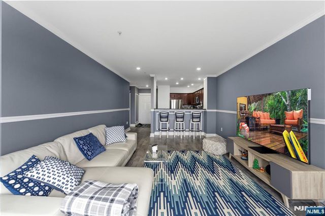 324 The Promenade, Edgewater, NJ 07020