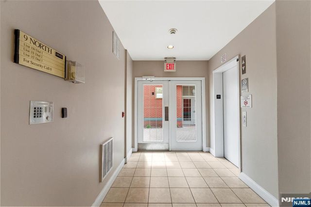 324 The Promenade, Edgewater, NJ 07020