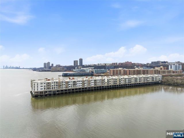 324 The Promenade, Edgewater, NJ 07020