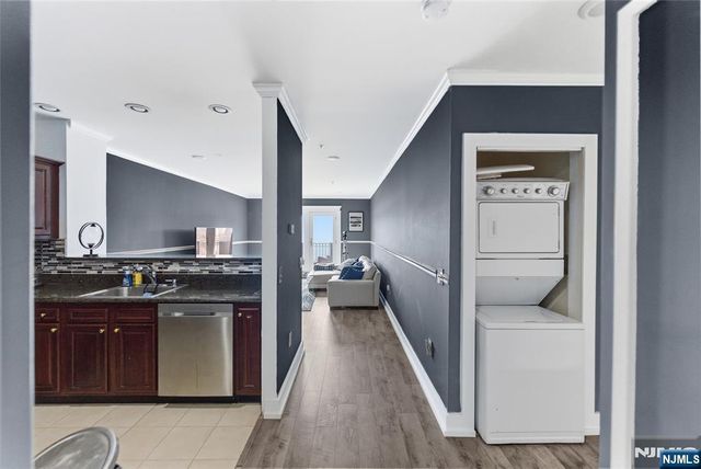 324 The Promenade, Edgewater, NJ 07020
