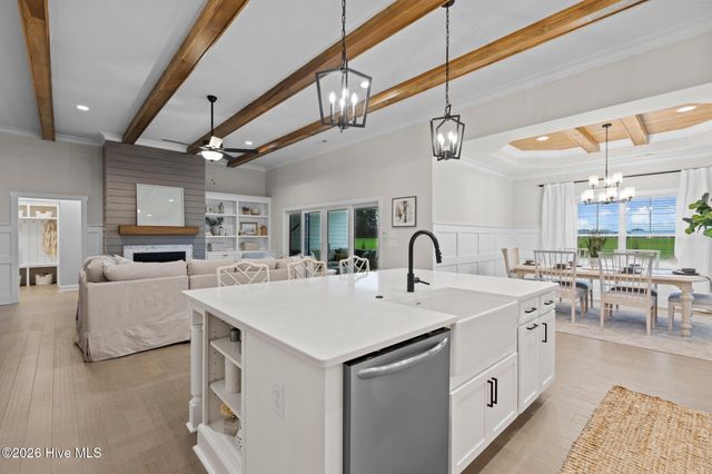 996 Hunter Grace Drive, Winterville, NC 28590