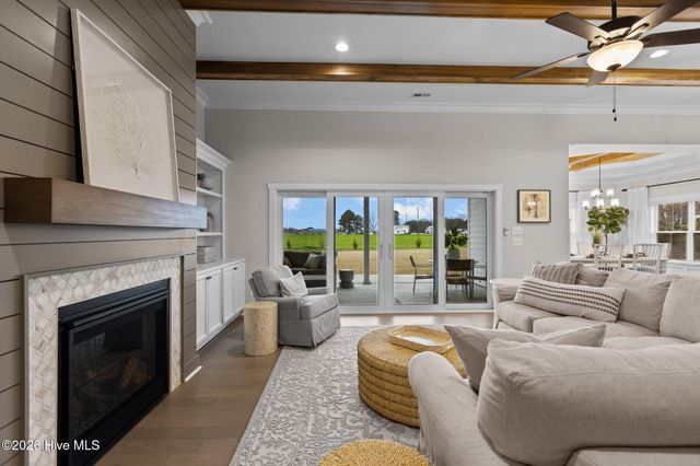 996 Hunter Grace Drive, Winterville, NC 28590